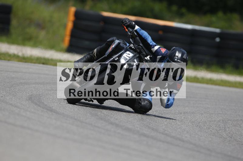 /Archiv-2024/29 12.06.2024 MOTO.CH Track Day ADR/Gruppe blau/27